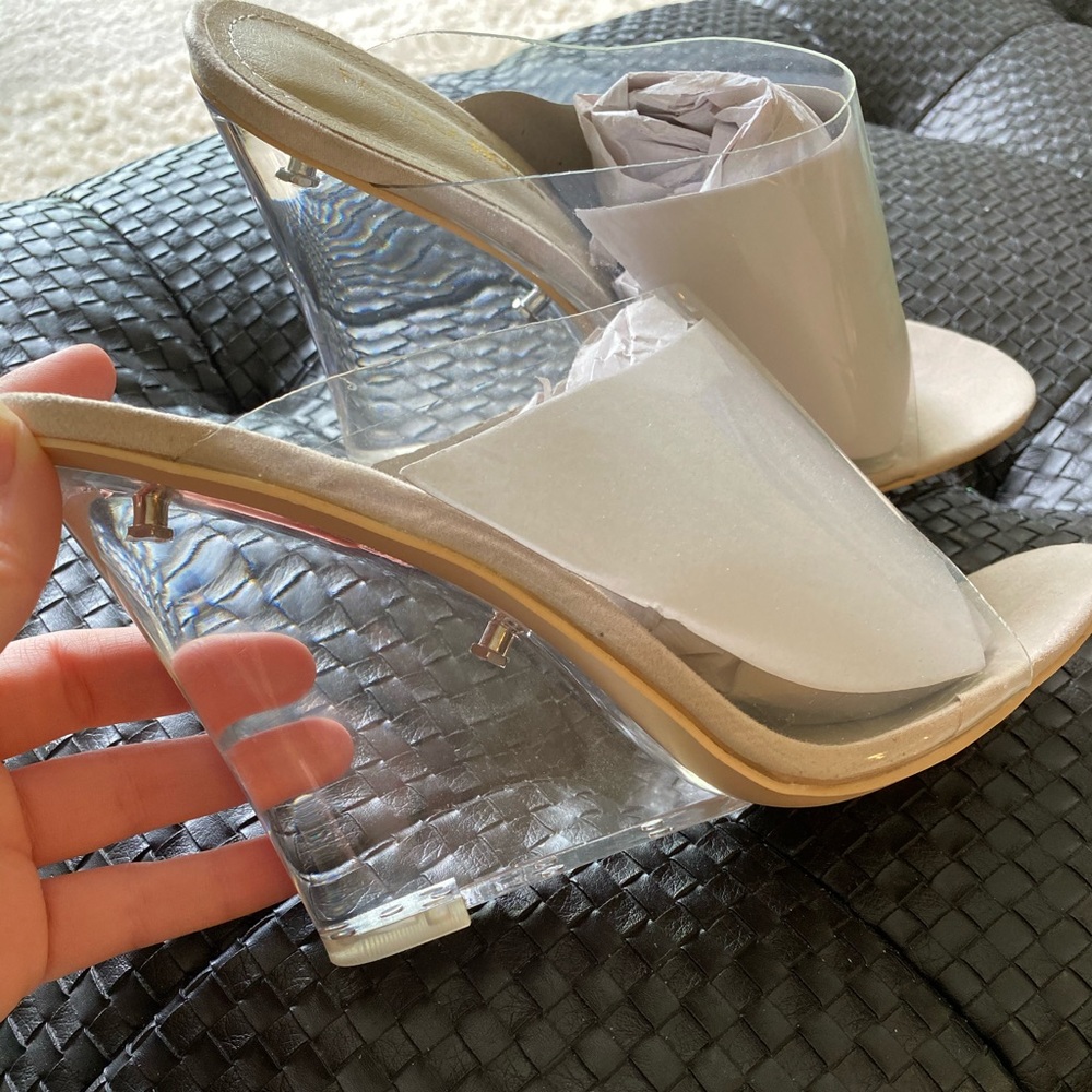 Clear Heels 👠